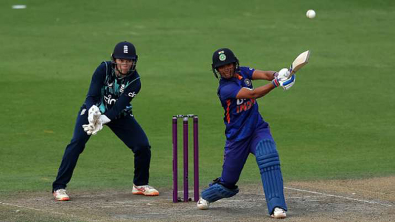 Mandhana, Harmanpreet, Bhatia and bowlers help India take 1-0 lead